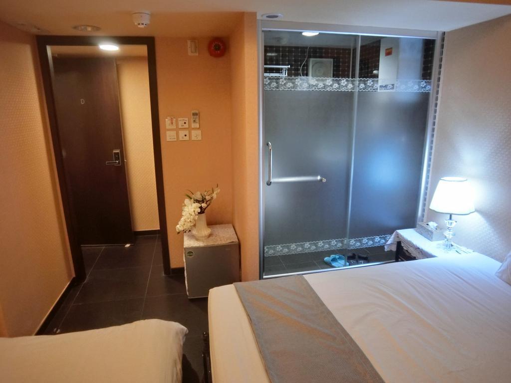 Bloomy Hotel Hong Kong Ruang foto