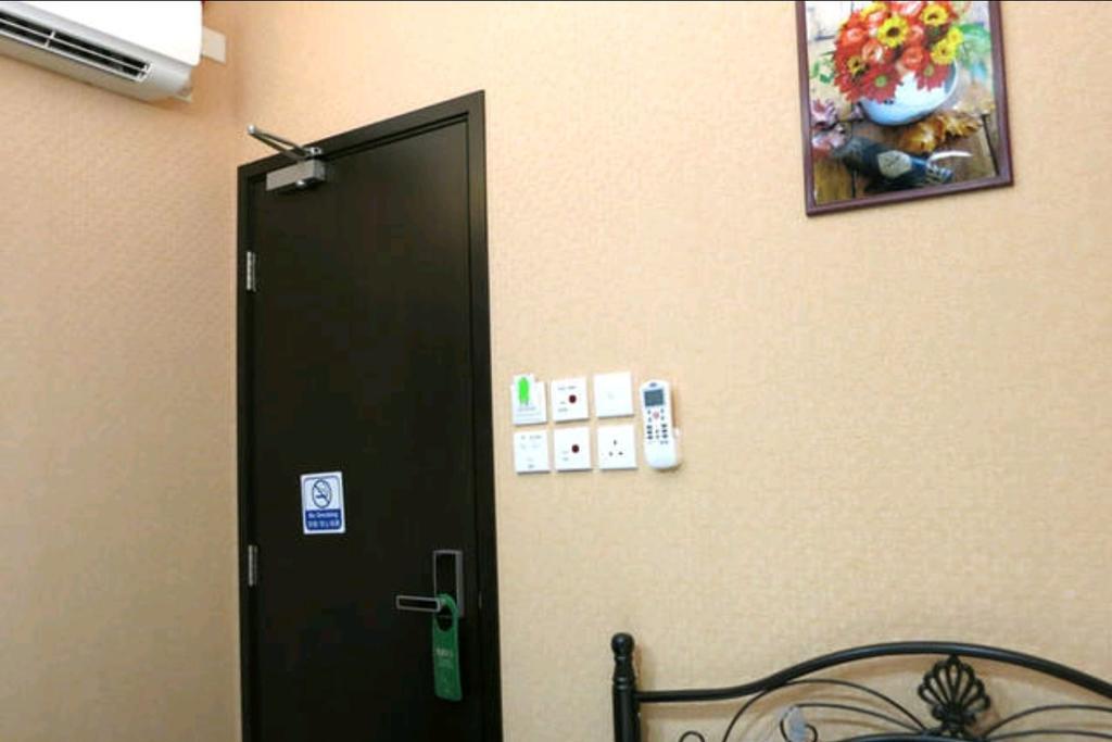 Bloomy Hotel Hong Kong Ruang foto
