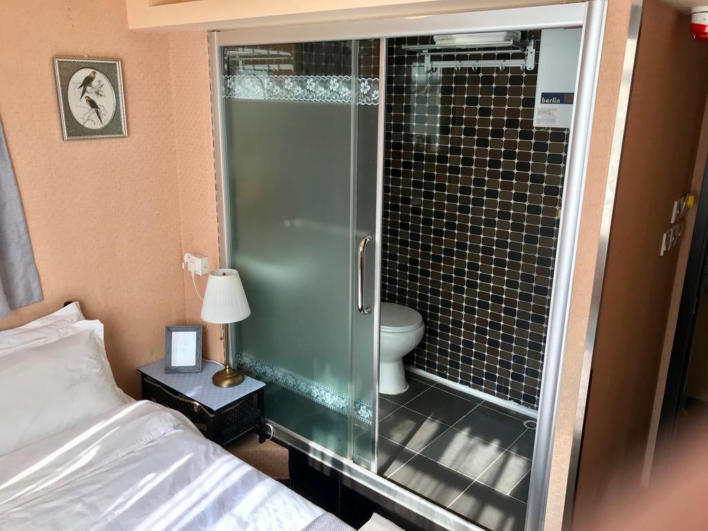 Bloomy Hotel Hong Kong Bagian luar foto